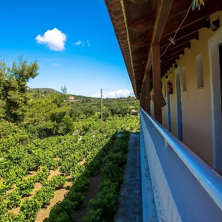 Nikos Apartamento