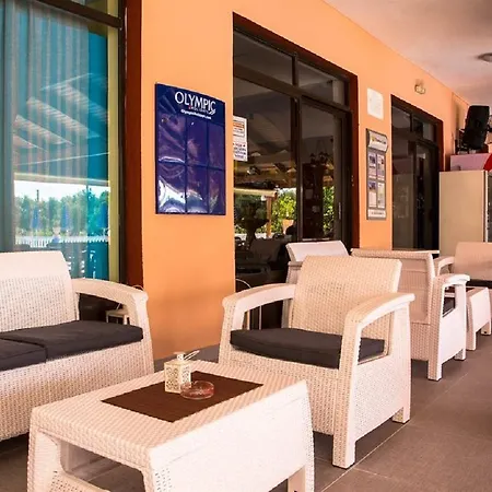 Hotell Nikos Khartáta